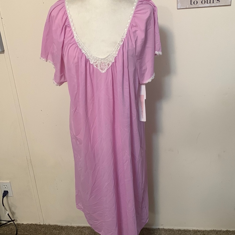Shadowline intimate apparel satin‎ gown